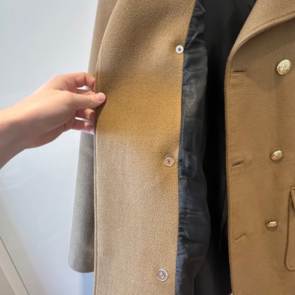 Guess double breasted Peacoat. Tan , size medium - Picture 4 of 4